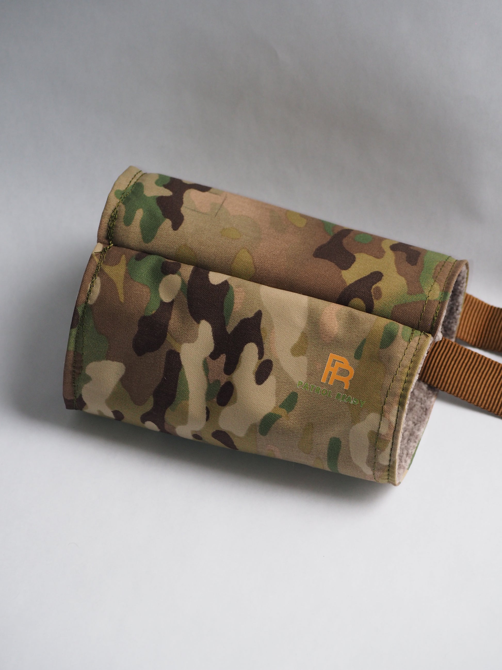 Waterproof hand warmer multicam with webbing